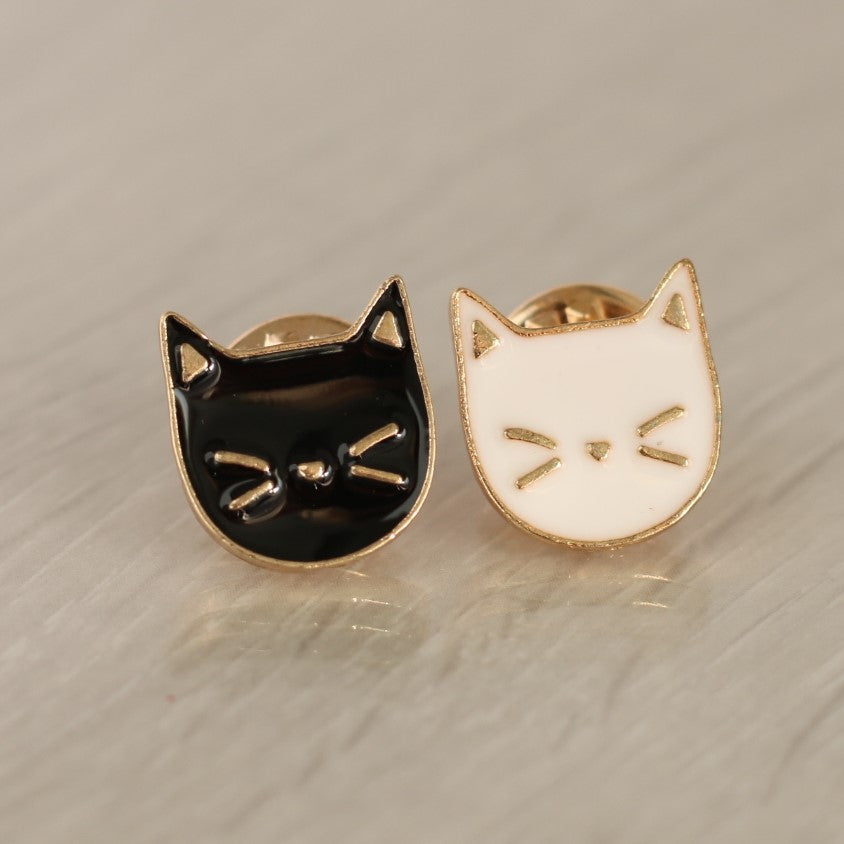 Black and White Cat Pin Set